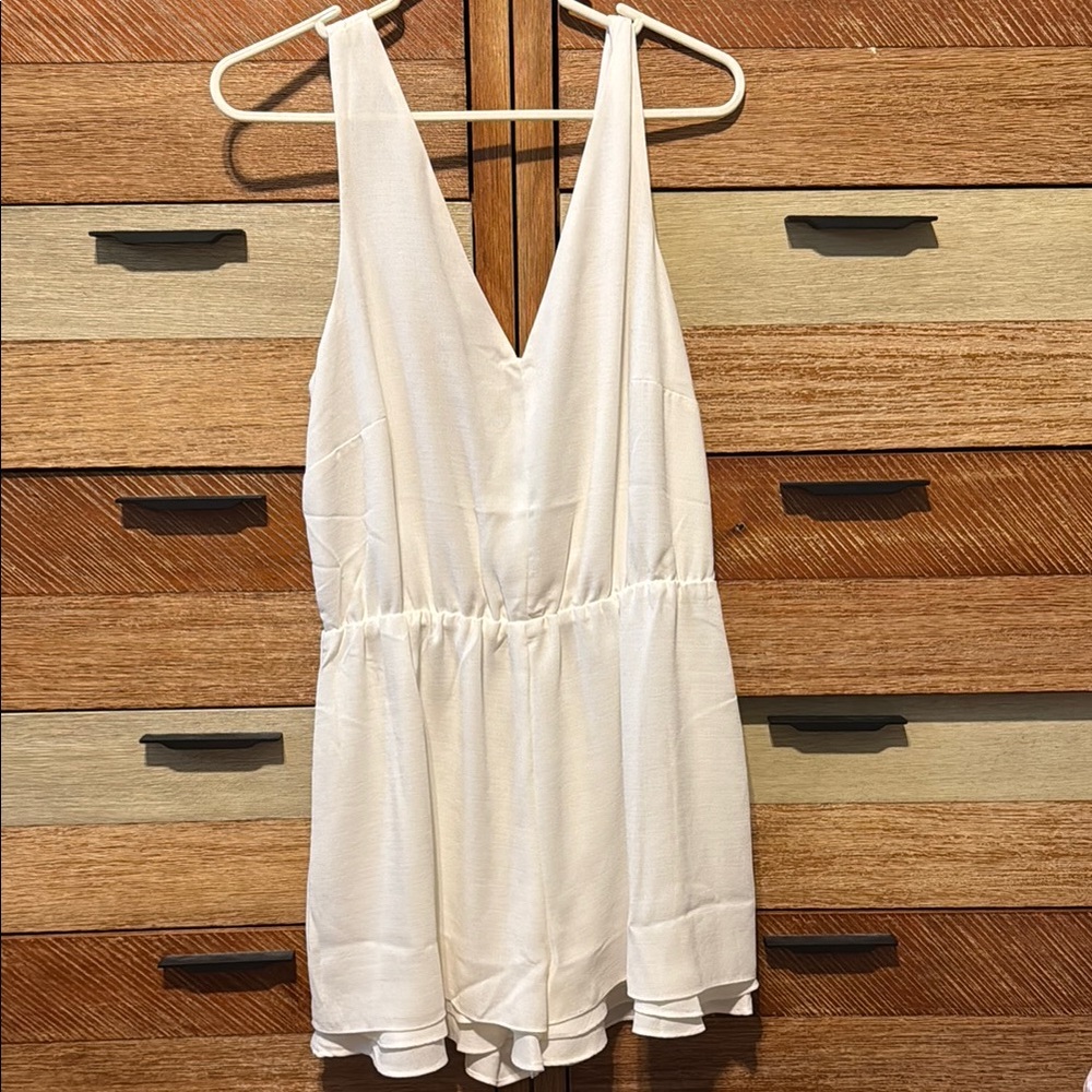 Sugar Lips White Romper NWT Size M